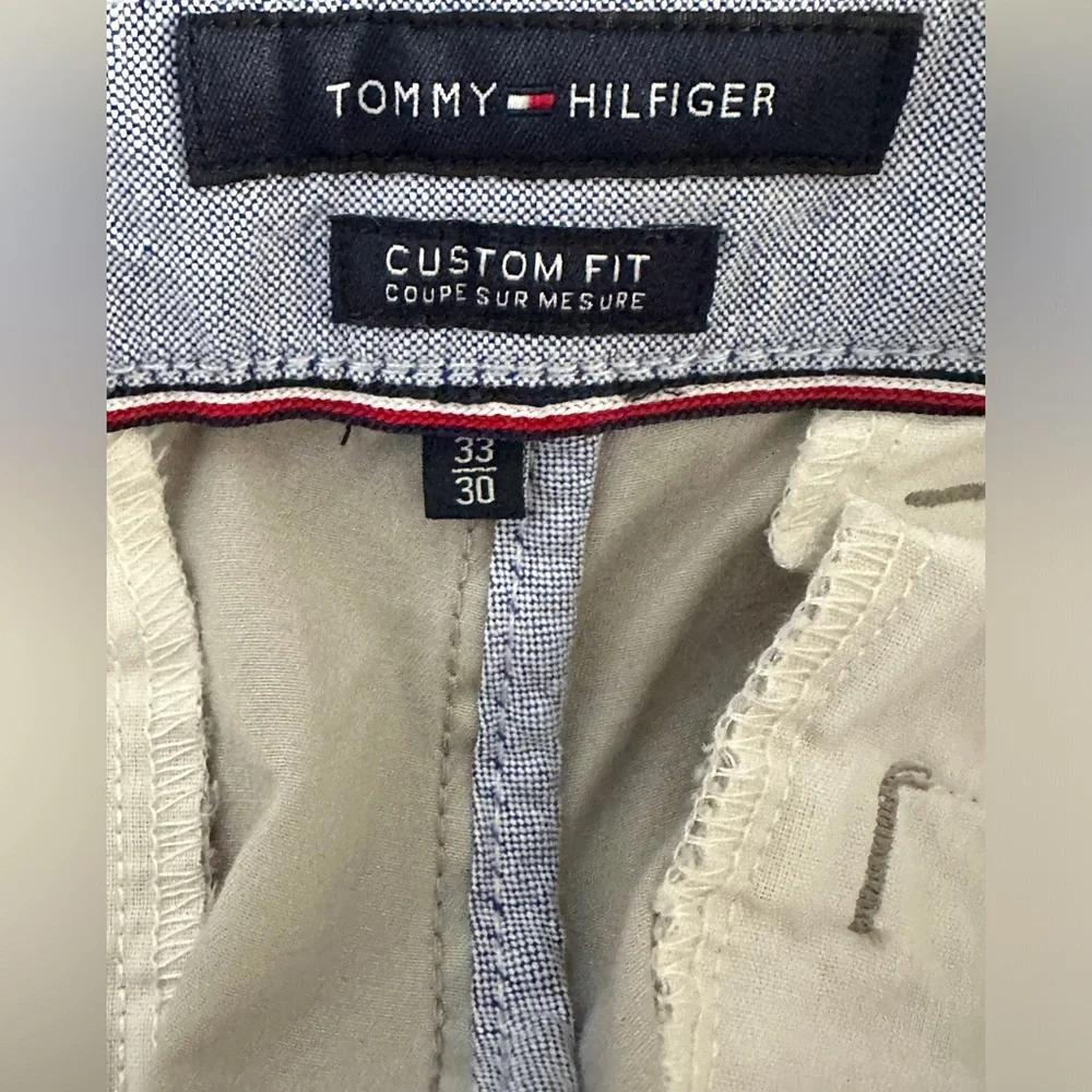 Tommy Hilfiger custom fit straight through hip and thigh. - Picture 8 of 9